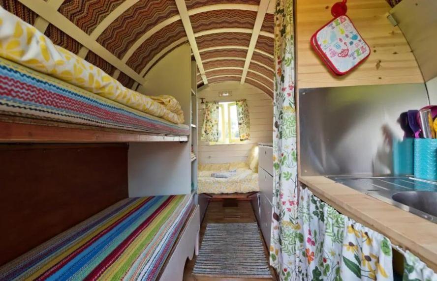 ראת'דרום Clissmann Horse Caravans Glamping מראה חיצוני תמונה